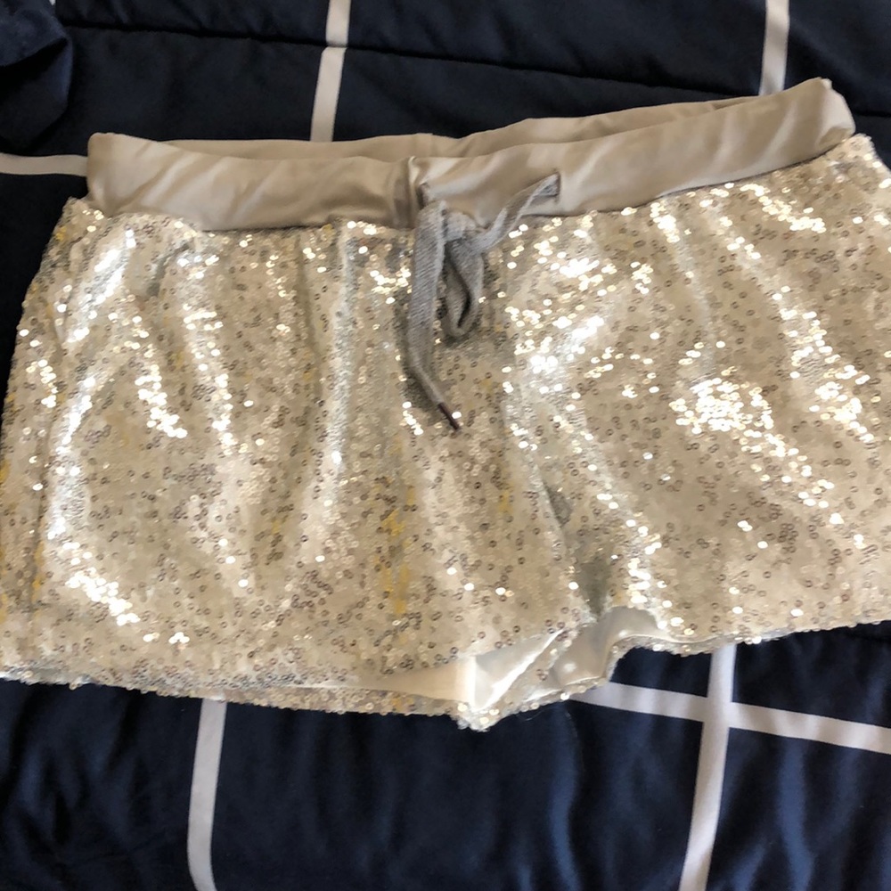 Fun silver sequined shorts !